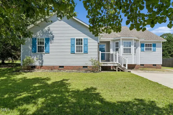 6304 Walnut Glen Drive, Willow Springs, NC 27592