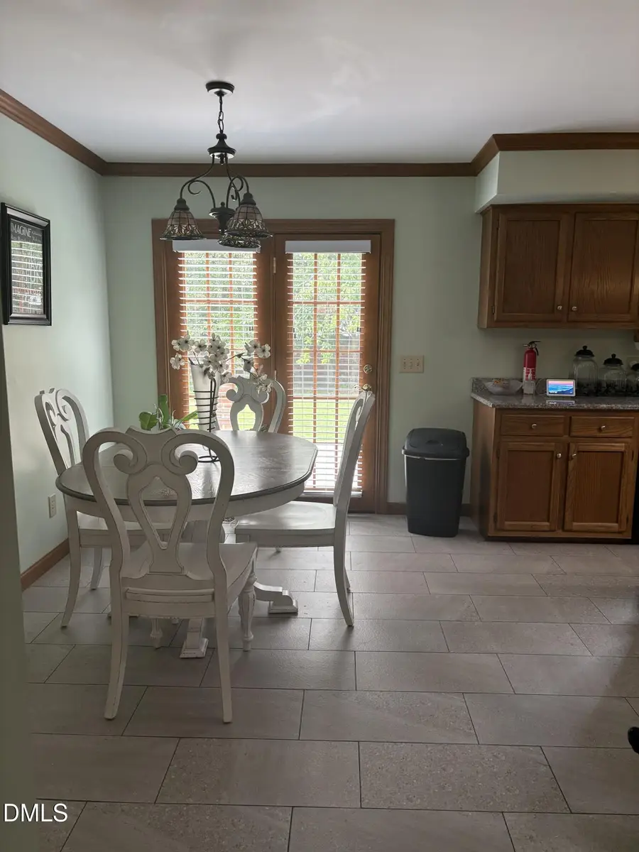 118 Meadowood Drive, Burlington, NC 27215 - #3