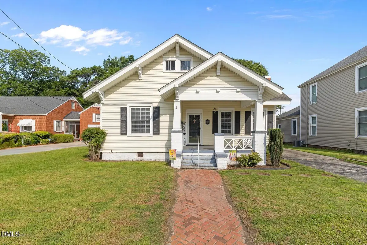 313 N Breazeale Avenue, Mount Olive, NC 28365 - #1