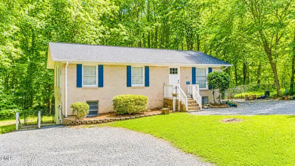 8718 Rollingwood Road, Chapel Hill, NC 27516