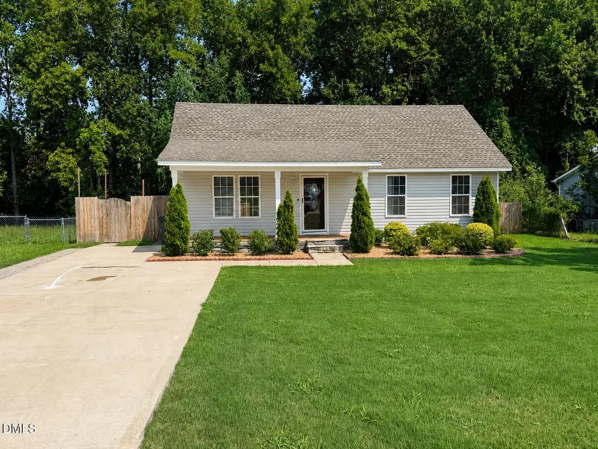 117 Elfreth Lane, Spring Lake, NC 28390 - #1