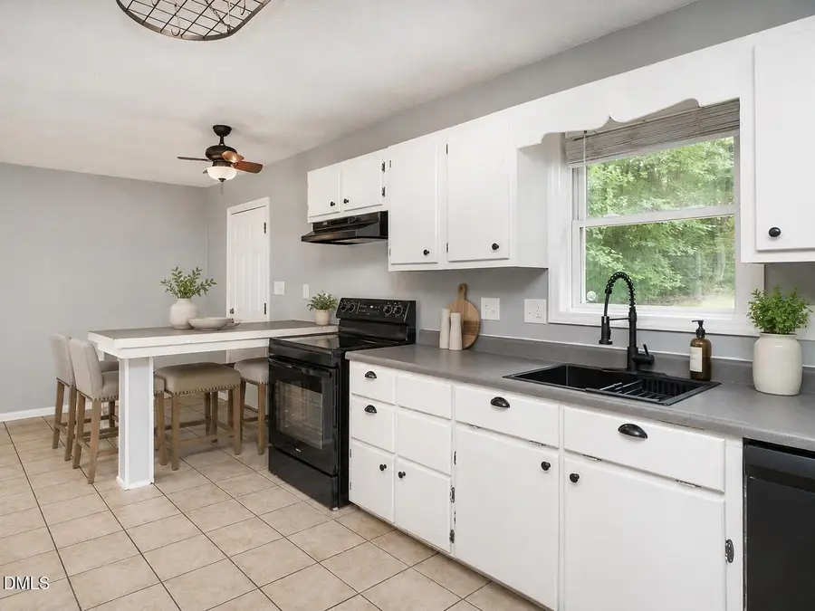 948 W Greensboro Chapel Hill Road, Snow Camp, NC 27349 - #3