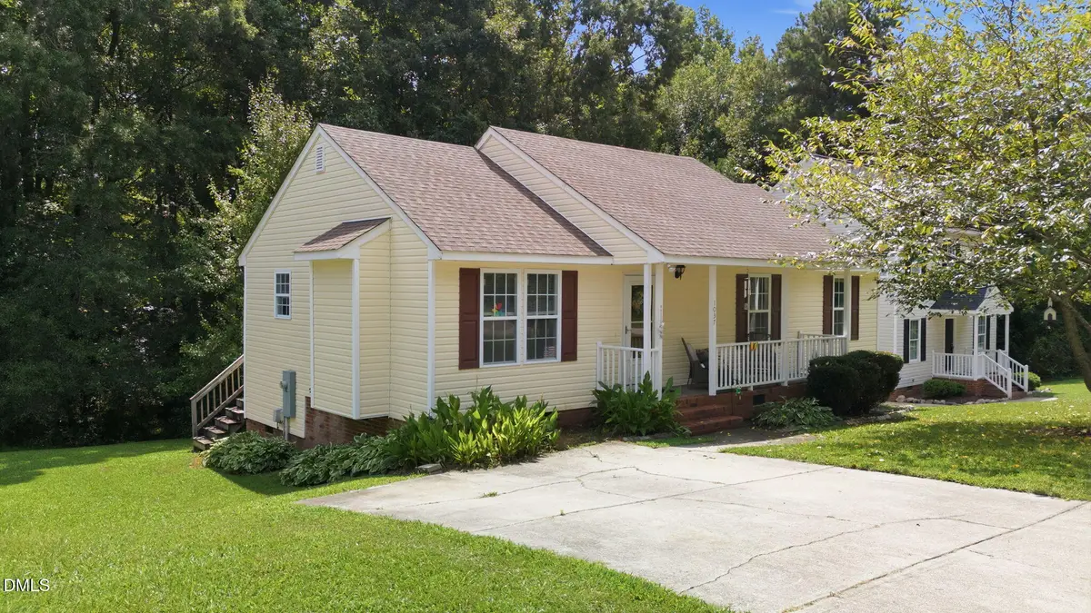1037 Laurel Leaf Road, Zebulon, NC 27597 - #1
