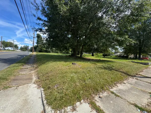 218 Hamilton Street, Henderson, NC 27536