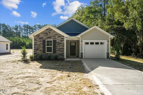 310 E Howard Street, Roseboro, NC 28382