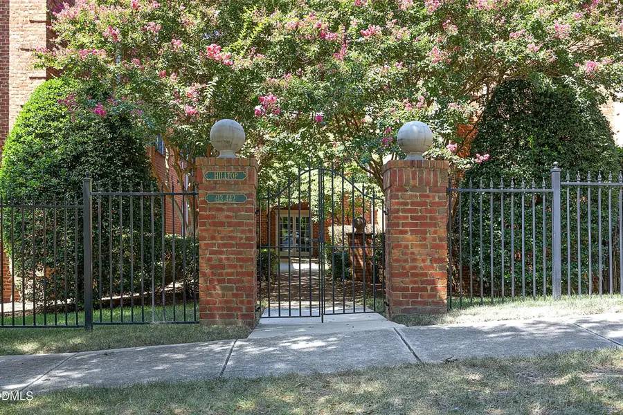 431 W Barbee Chapel Road, Chapel Hill, NC 27517 - #2