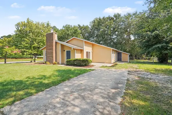 108 Deerfield Drive, Spring Lake, NC 28390