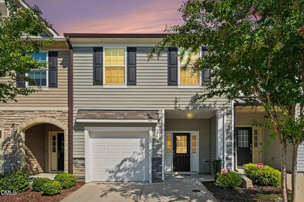 324 E Porthaven Way, Clayton, NC 27527