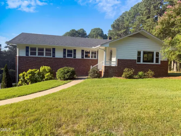 6909 Branton Drive, Cary, NC 27519