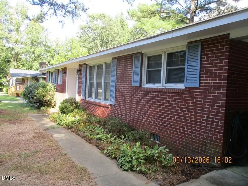 502 Lafayette Street, Clinton, NC 28328 - #2