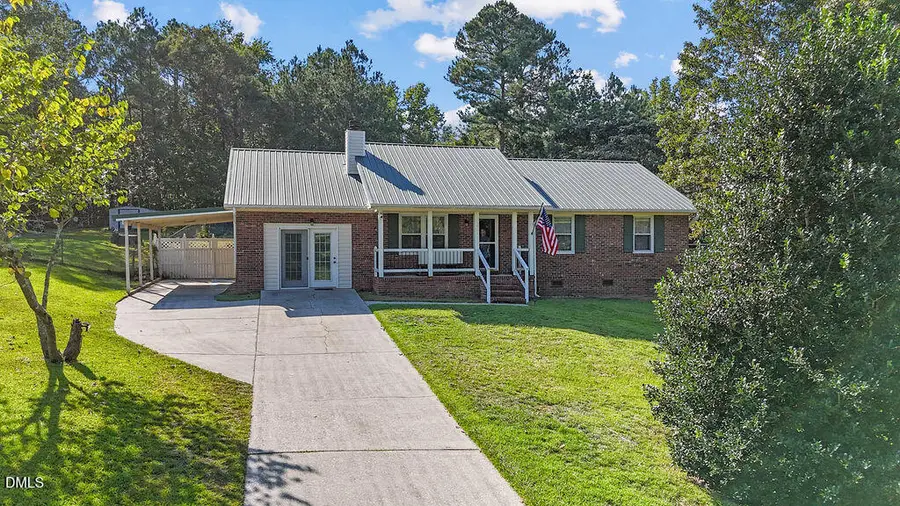 90 Oakridge Avenue, Spring Lake, NC 28390 - #2