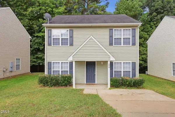 2818 Herndon Village Way, Raleigh, NC 27610