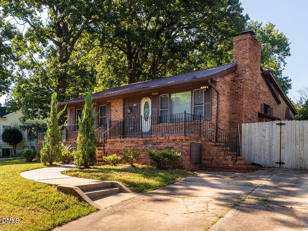933 Graham Street, Burlington, NC 27217 - #1