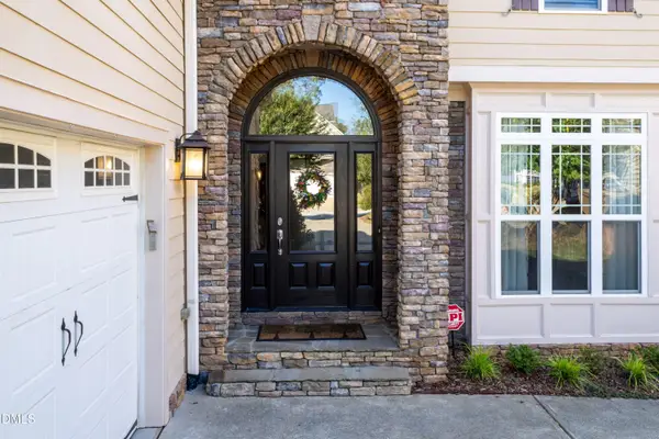 4213 Oakthorne Way, Raleigh, NC 27613