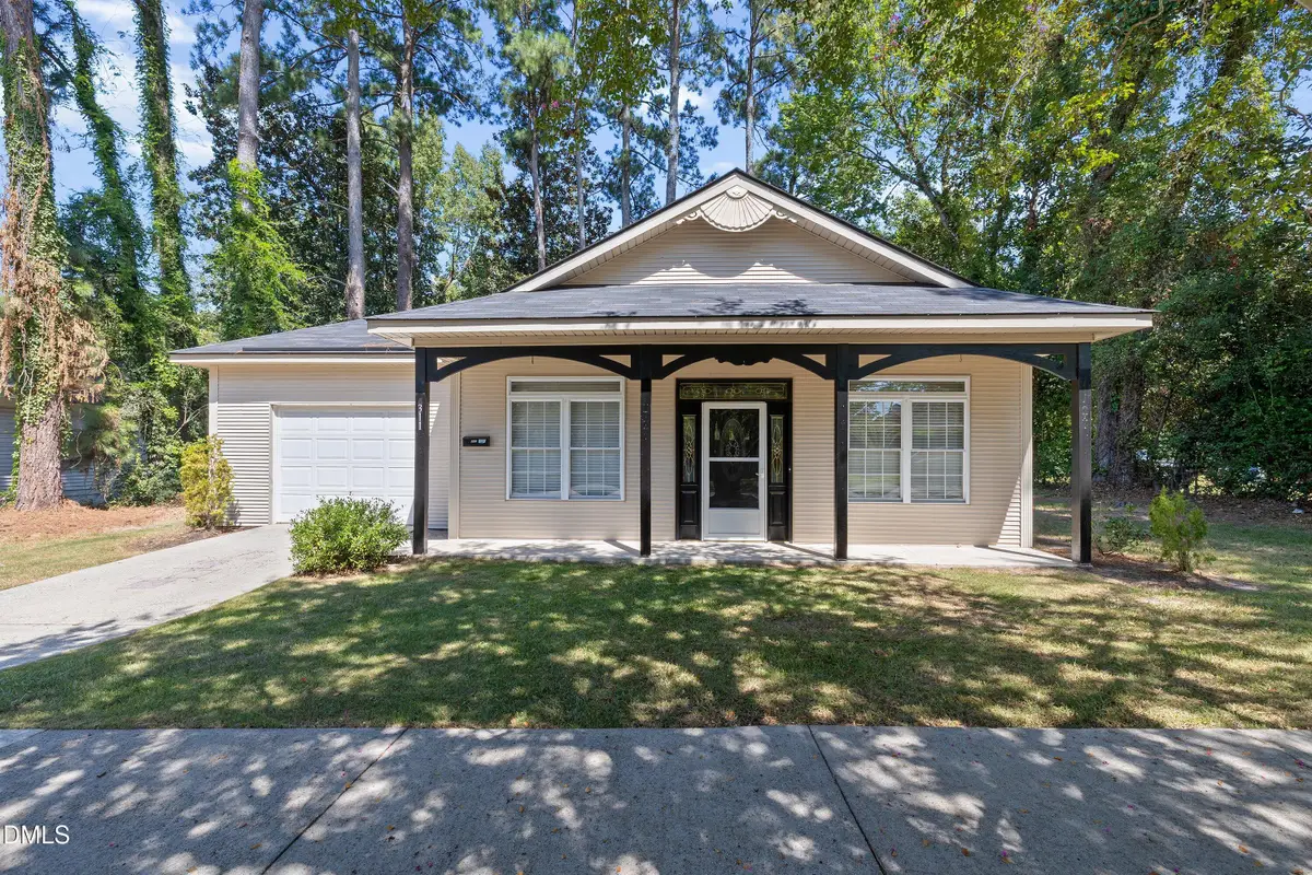 311 E Davis Street, Smithfield, NC 27577 - #1
