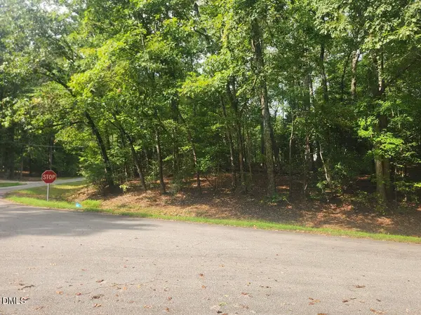 421 Shawnee Drive, Louisburg, NC 27549