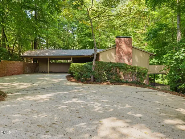 706 Queensferry Road, Cary, NC 27511