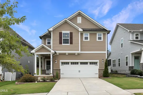 228 Sage Oak Lane, Holly Springs, NC 27540