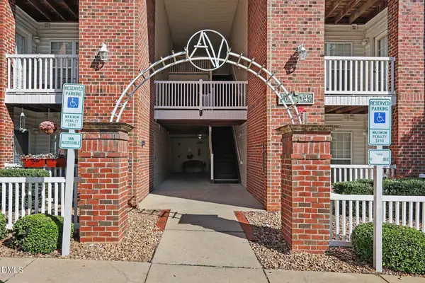 133 Sturbridge Drive, Clayton, NC 27520
