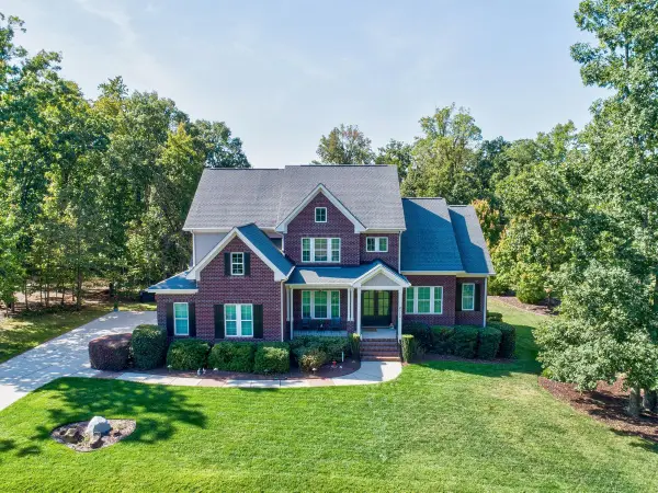 3113 Floresta Drive, Apex, NC 27539