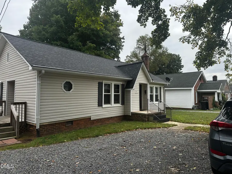 111 W Summit Avenue, Burlington, NC 27215 - #2