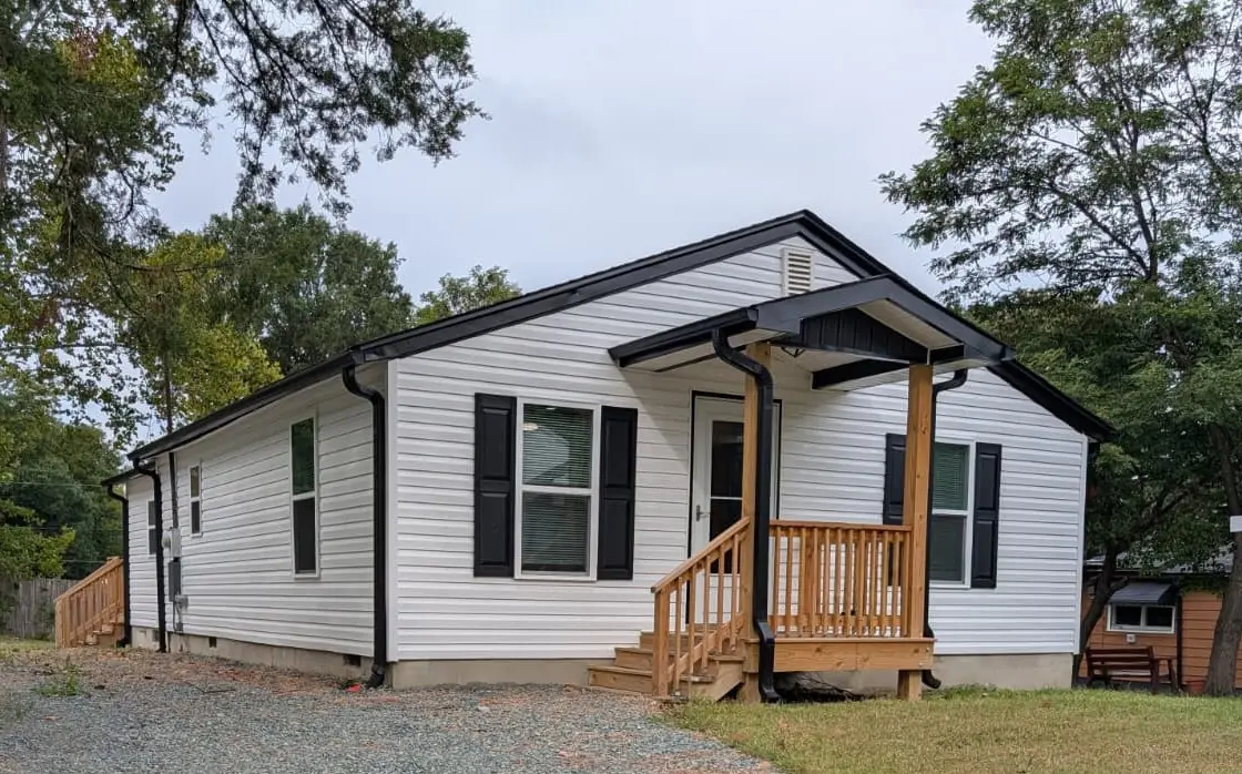 704 Richmond Avenue, Burlington, NC 27217 - #1