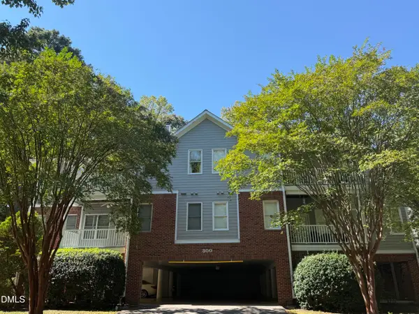 322 Lord Byron Court, Cary, NC 27513