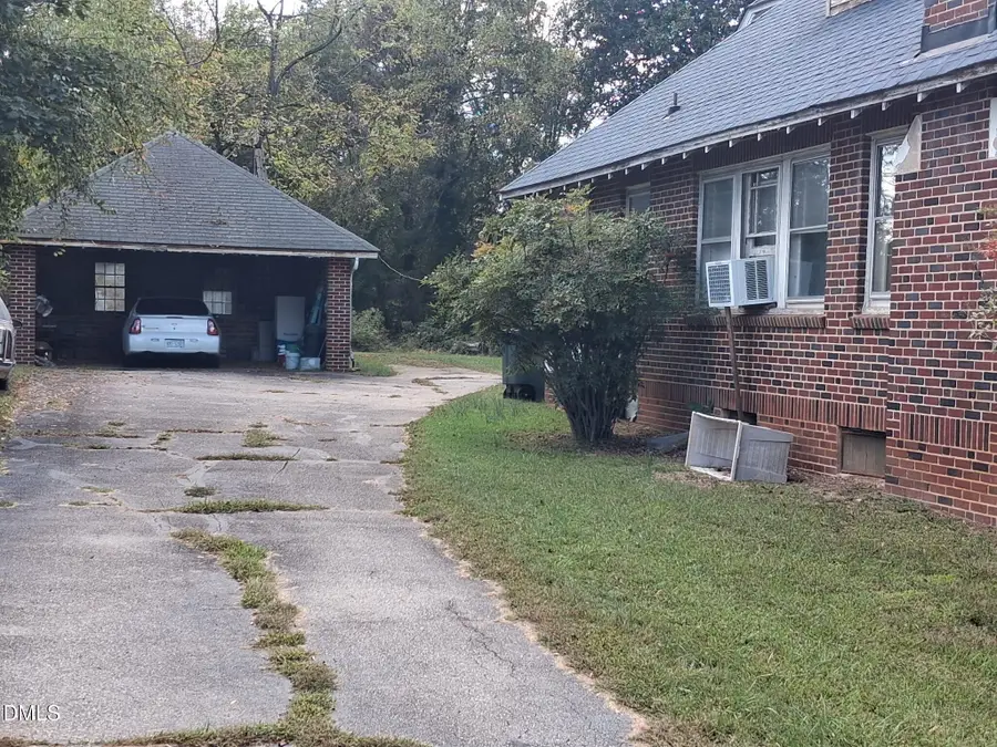 231 N Oakland Avenue, Eden, NC 27288 - #2