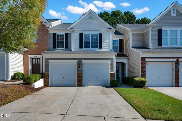 8206 Pilots View Drive, Raleigh, NC 27617