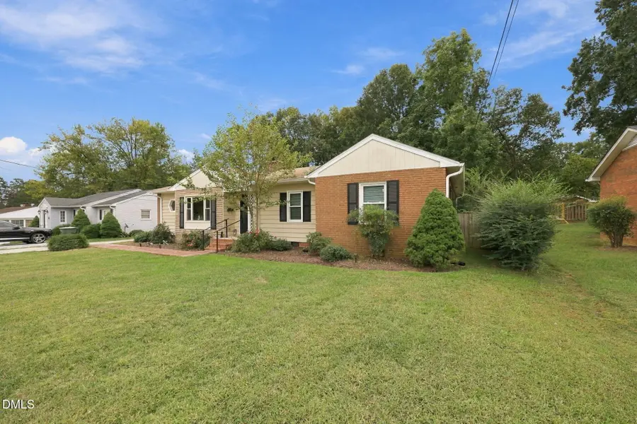 517 E Pine Street, Graham, NC 27253 - #2