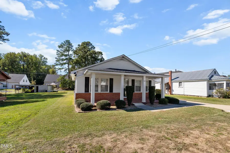 202 S Baker Street, Four Oaks, NC 27524 - #3