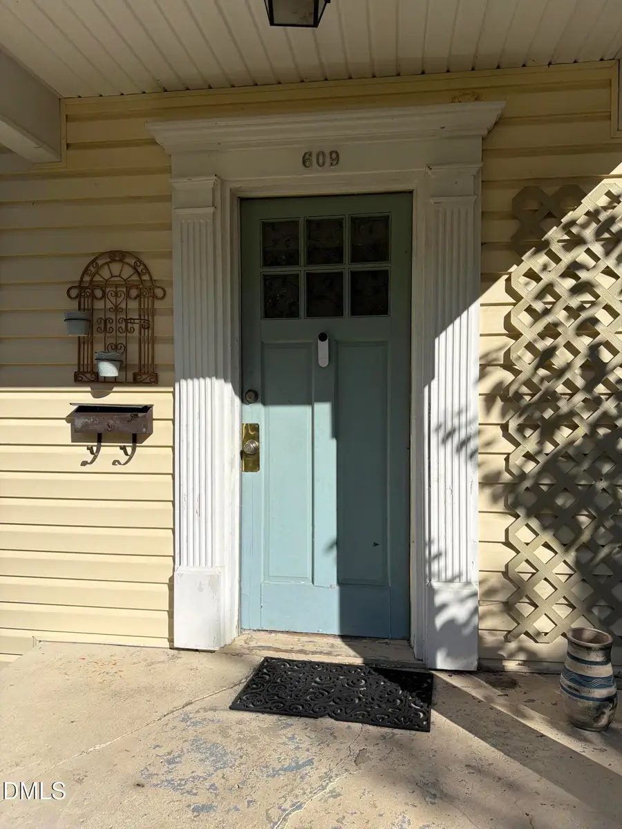 609 S Fuquay Avenue, Fuquay Varina, NC 27526 - #2