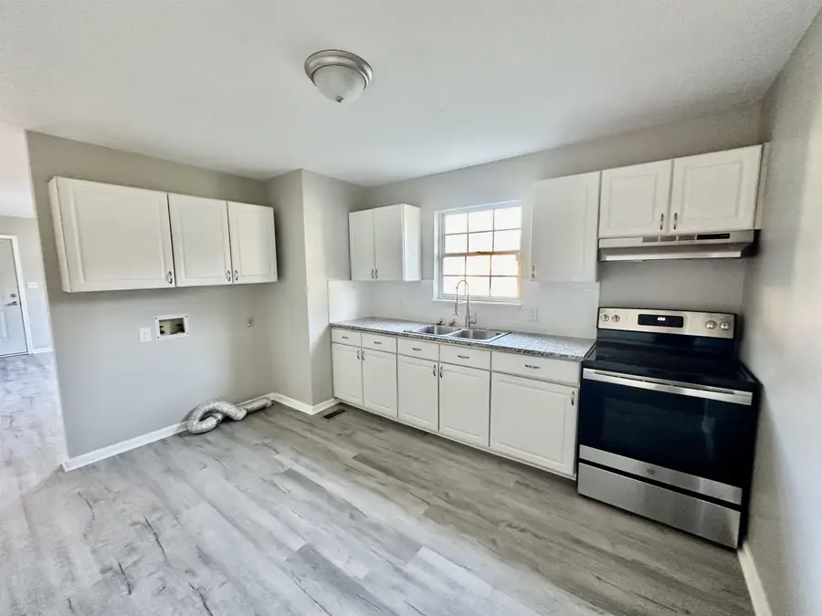 1304 Queen Ann Street, Burlington, NC 27217 - Image #3