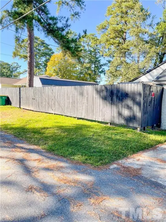 2101 N Mcmillan Avenue, Lumberton, NC 28358 - #3