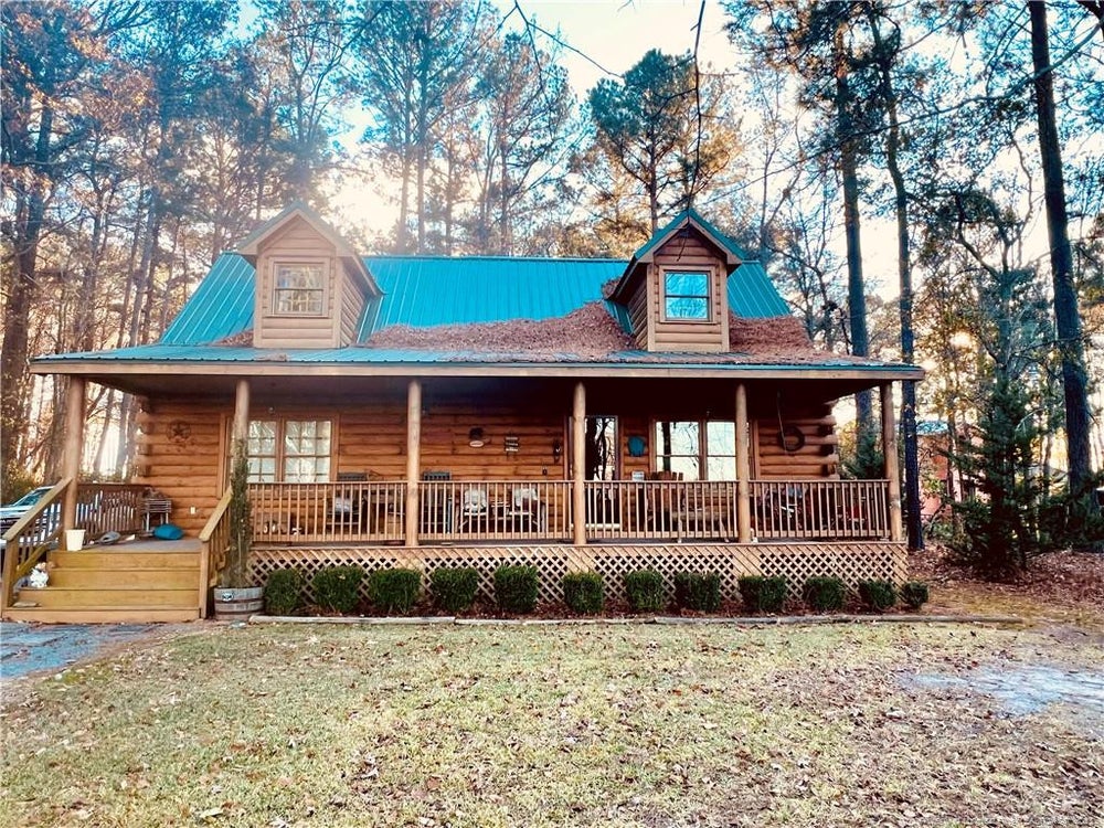 235 W Grove Street, Newton Grove, NC 28366 BHGRE