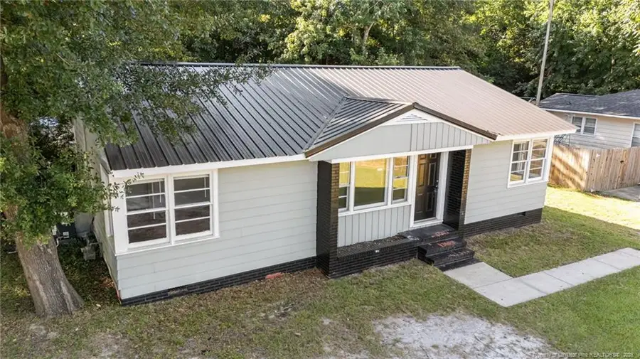 821 Sandalwood Drive, Fayetteville, NC 28304 - #2