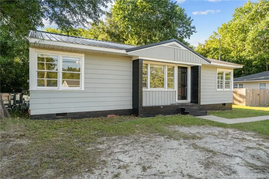 821 Sandalwood Drive, Fayetteville, NC 28304 - #3