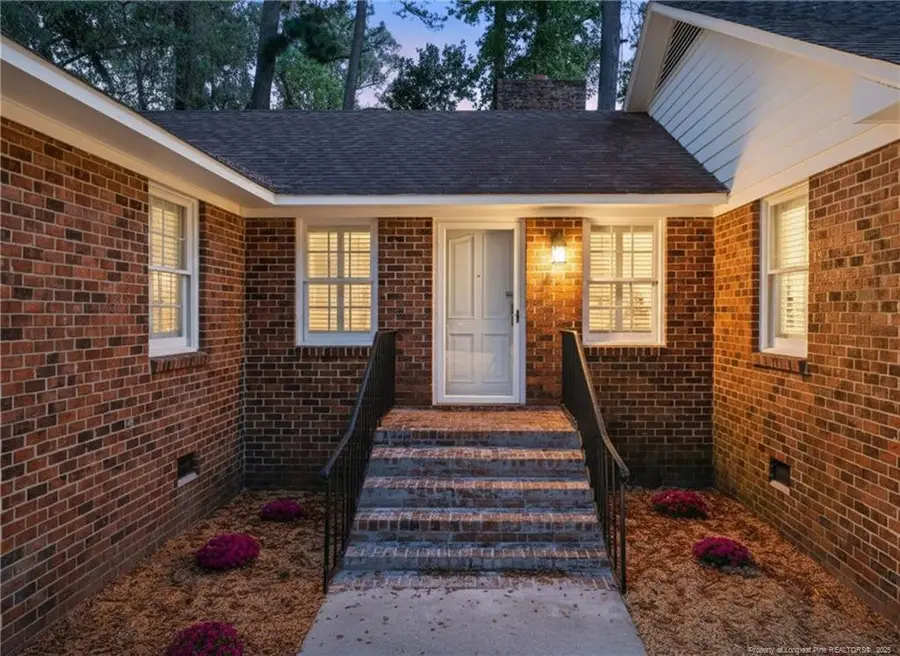 615 E 3rd Avenue, Red Springs, NC 28377 - #2