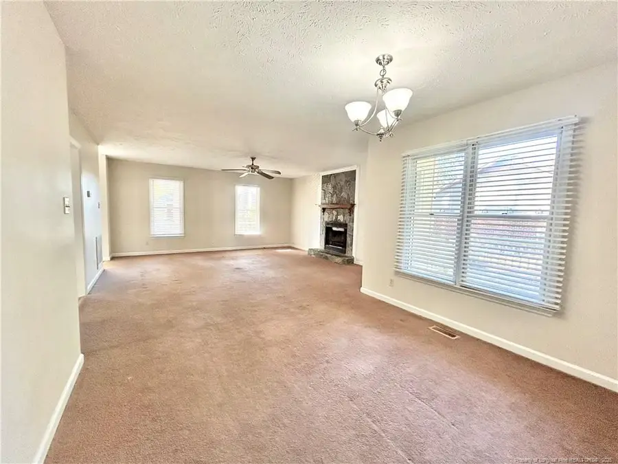 4324 Falls Drive, Hope Mills, NC 28348 - Image #3