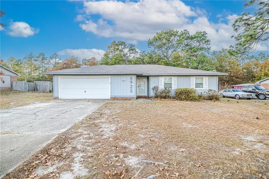 6925 Timbercroft Lane, Fayetteville, NC 28314 - Image #1