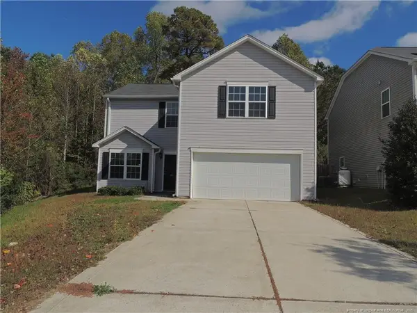 46 Hallow Oak Street, Spring Lake, NC 28390