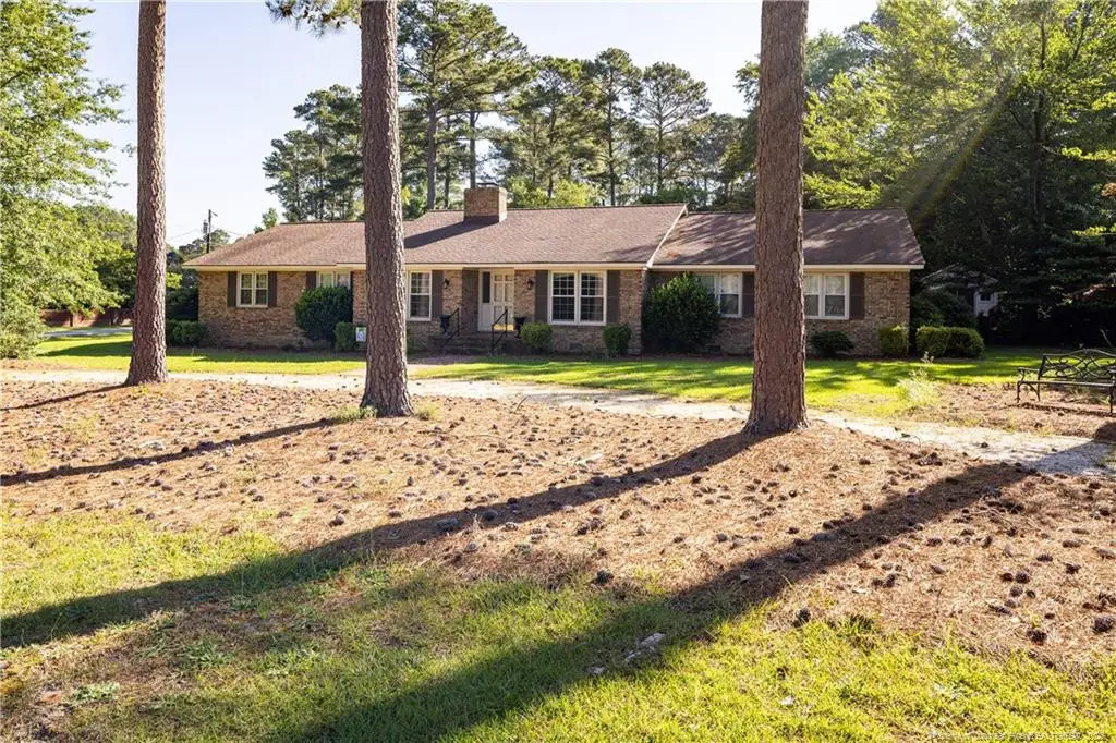 202 Forest Drive, Clinton, NC 28328 - Image #1