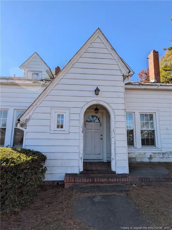 707 W Cumberland Street, Dunn, NC 28334 - #1