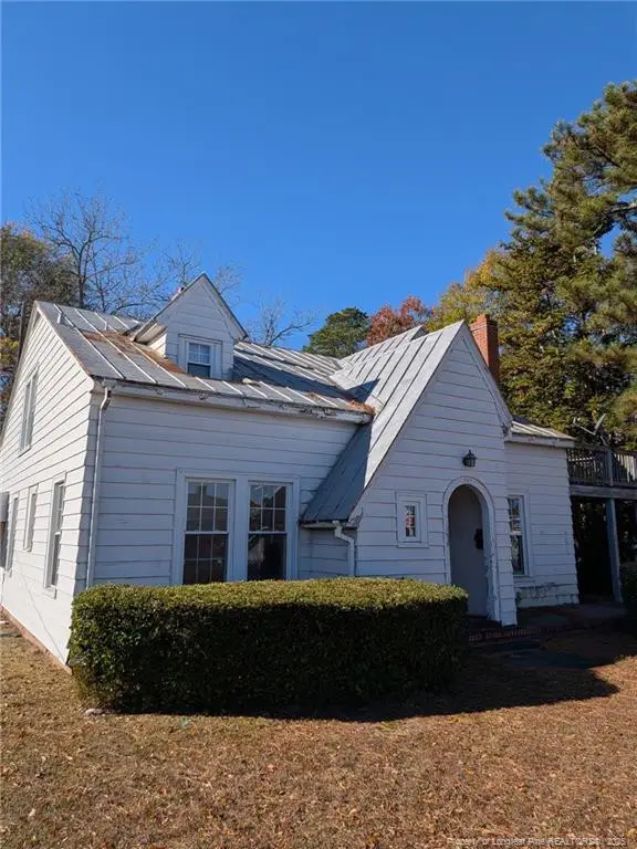 707 W Cumberland Street, Dunn, NC 28334 - #3