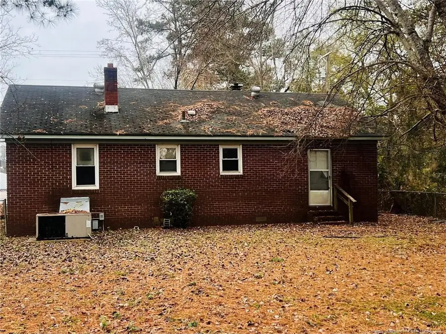 509 N Patterson Street, Maxton, NC 28364 - Image #3