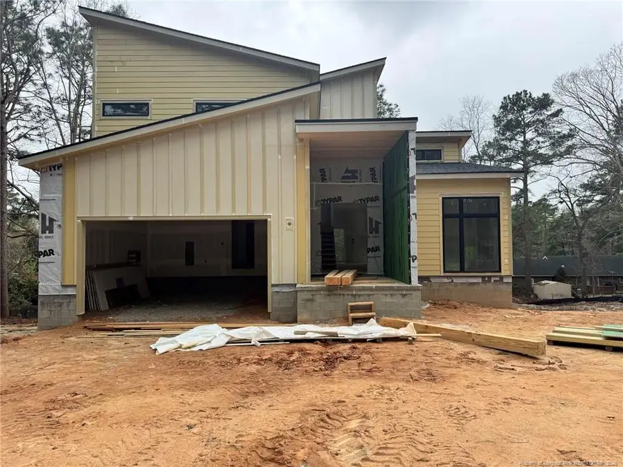 1104 N Glenwood Trail, Southern Pines, NC 28387 - #2