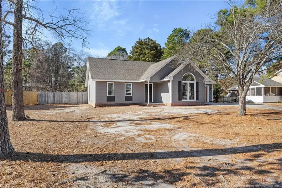 149 E Twelve Oaks Road, Raeford, NC 28376 - Image #2