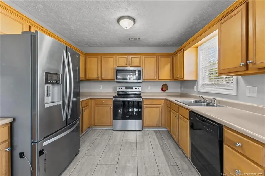 1533 Clan Campbell Drive, Raeford, NC 28376 - Image #3