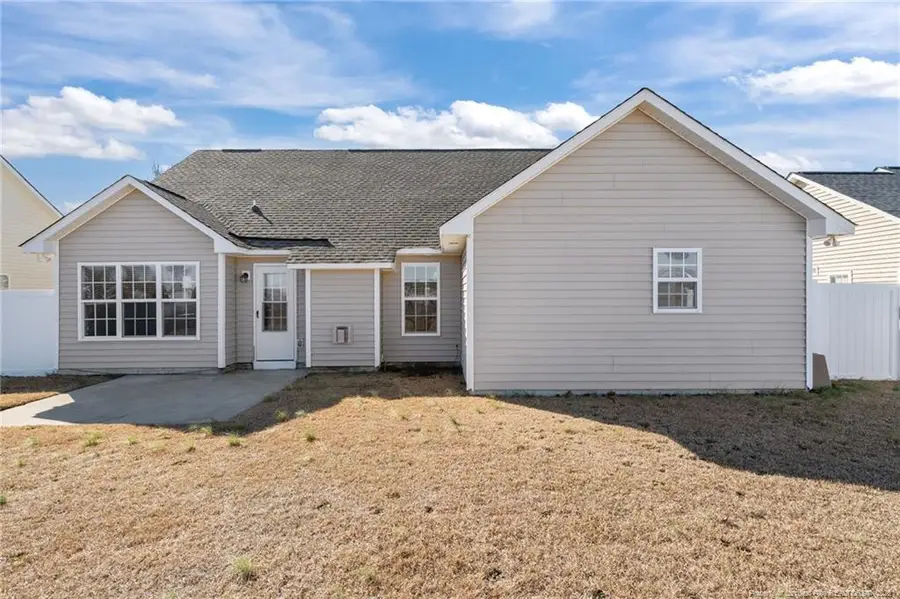 521 Fairfield Circle, Raeford, NC 28376 - #2