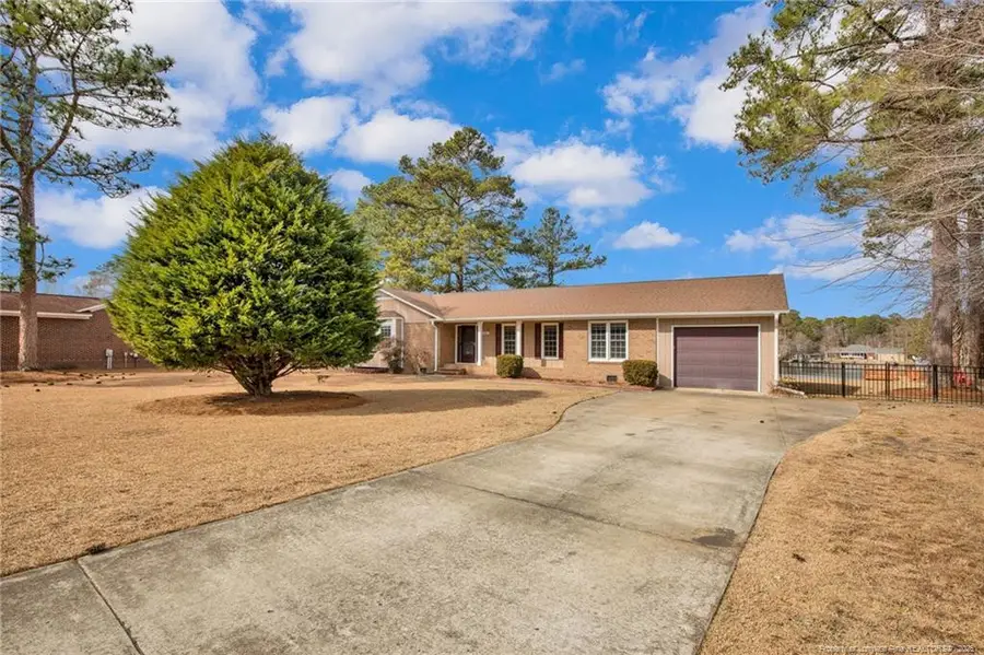 101 Bay View Circle, Parkton, NC 28371 - #2